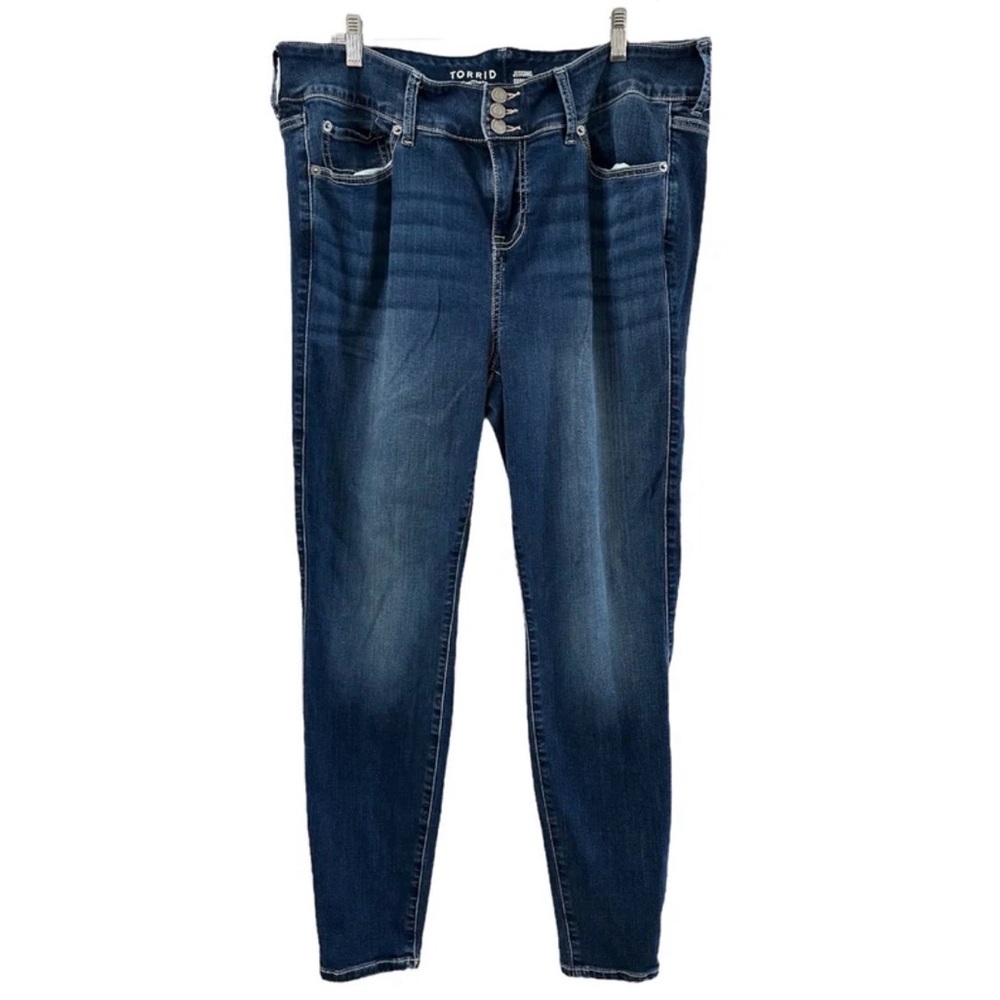 Torrid Jegging Skinny Super Soft High Rise Dark Wash Jeans size 18T - Picture 2 of 11